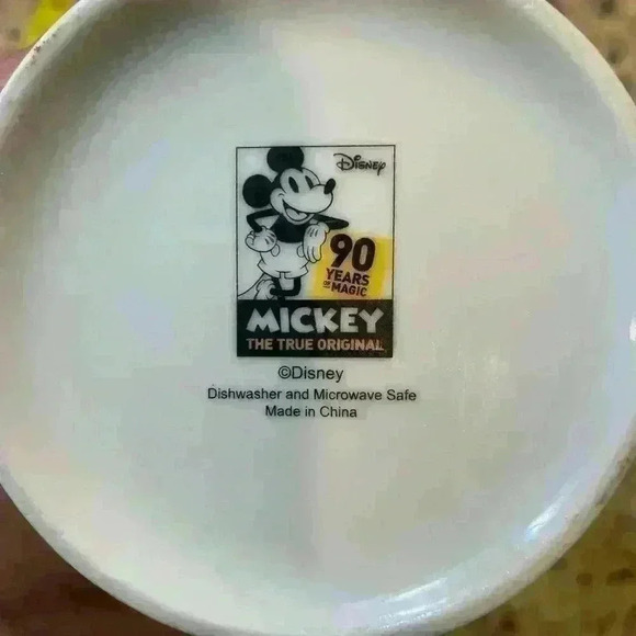 Disney Mickey Mouse “Oh Hello” Mug - Picture 3 of 4